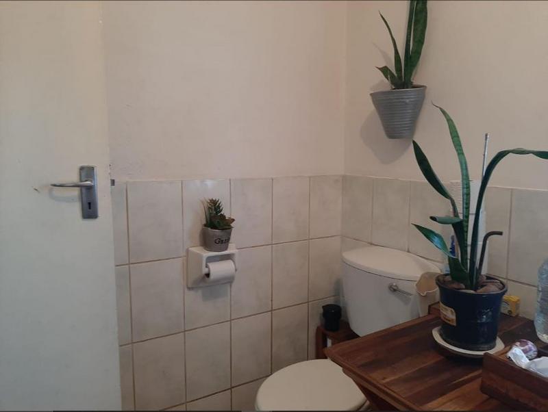 7 Bedroom Property for Sale in Grassy Park Western Cape